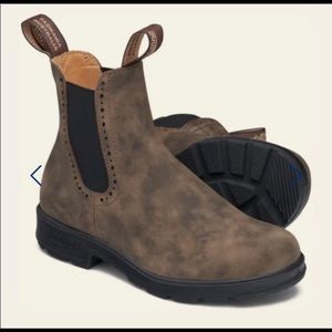 Worn under 5 times!